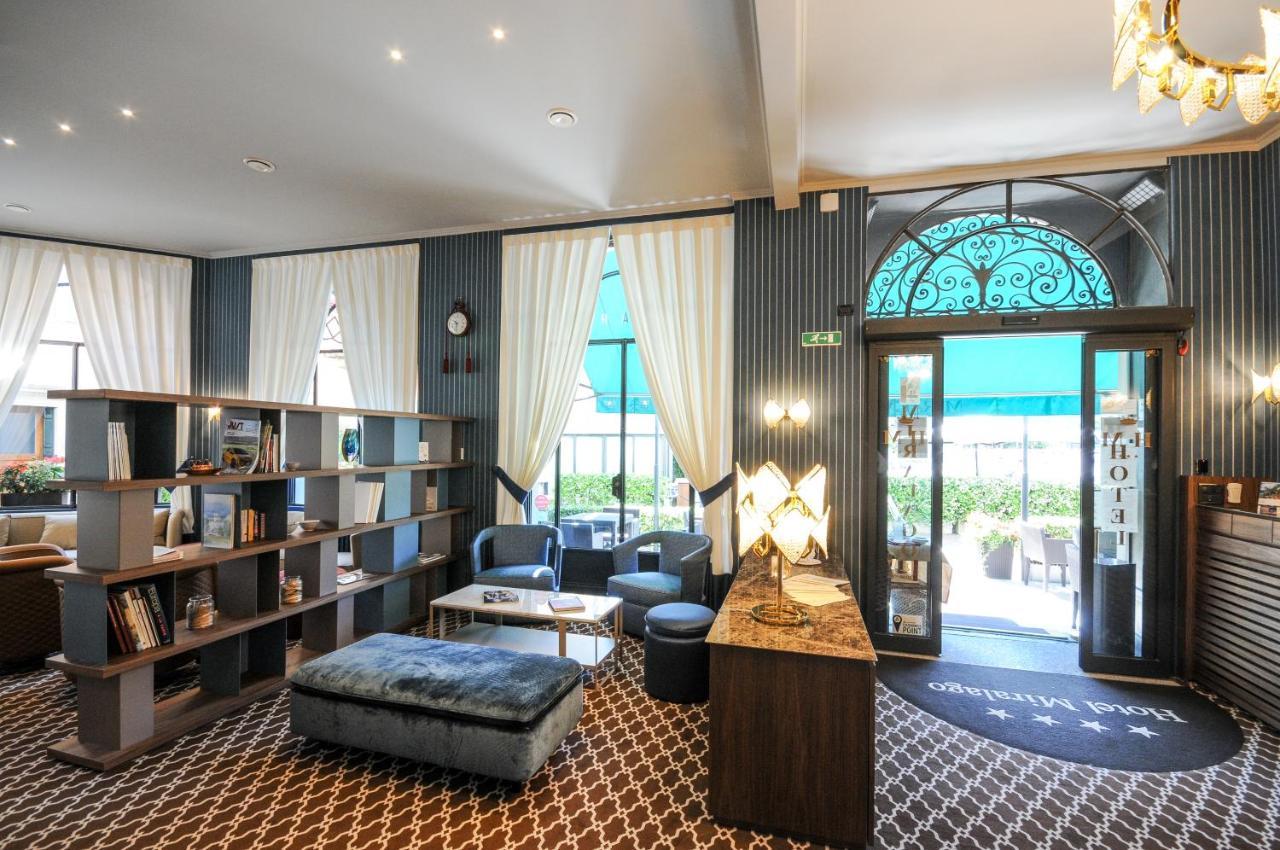 Hotel Miralago เชอร์นอบบิโอ ภายนอก รูปภาพ